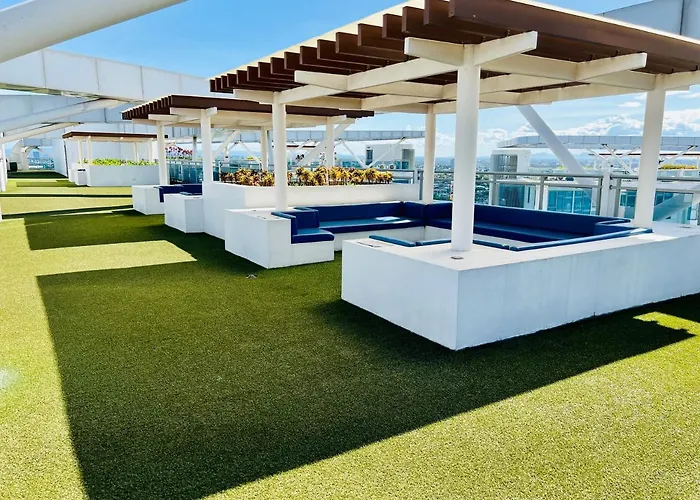 Apartahotel Azure Pool View With Balcony, Wifi And Netflix 4*