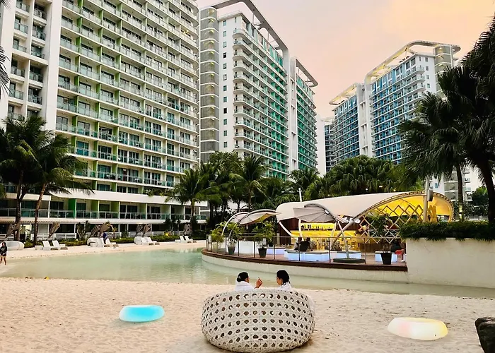 Apartahotel Azure Pool View With Balcony, Wifi And Netflix